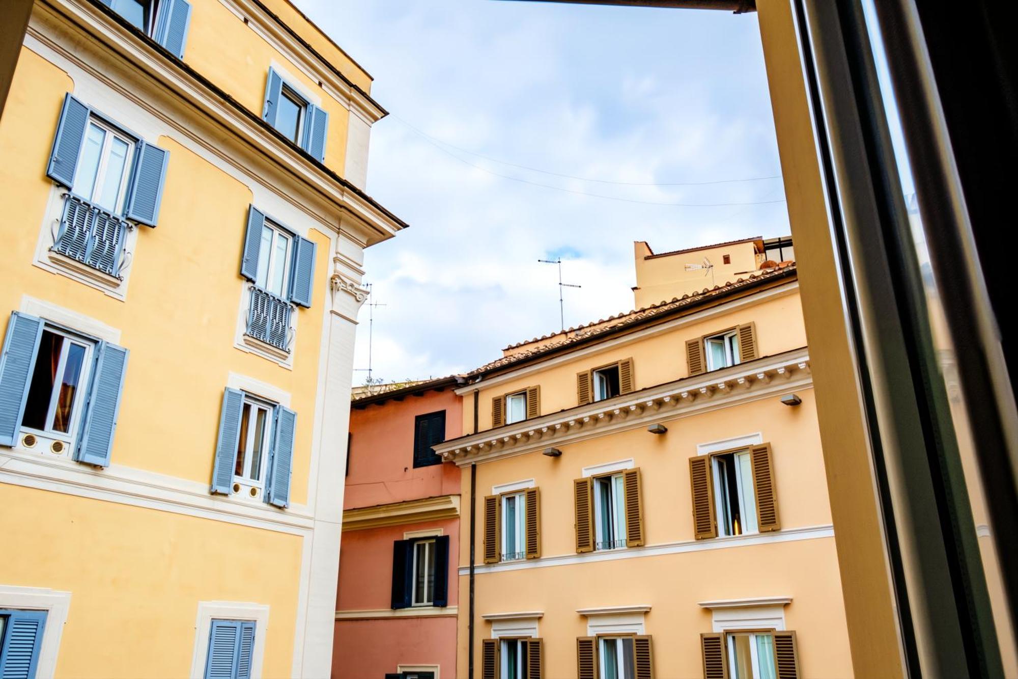 Elegantis Trevi Suite Apartment - Just 50M From Trevi Fountain, Rome